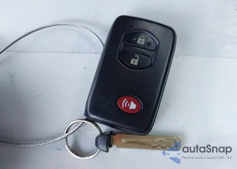 2013 Toyota Prius V Five z USA, uszkodzony, nr VIN JTDZN3EU4D3190766